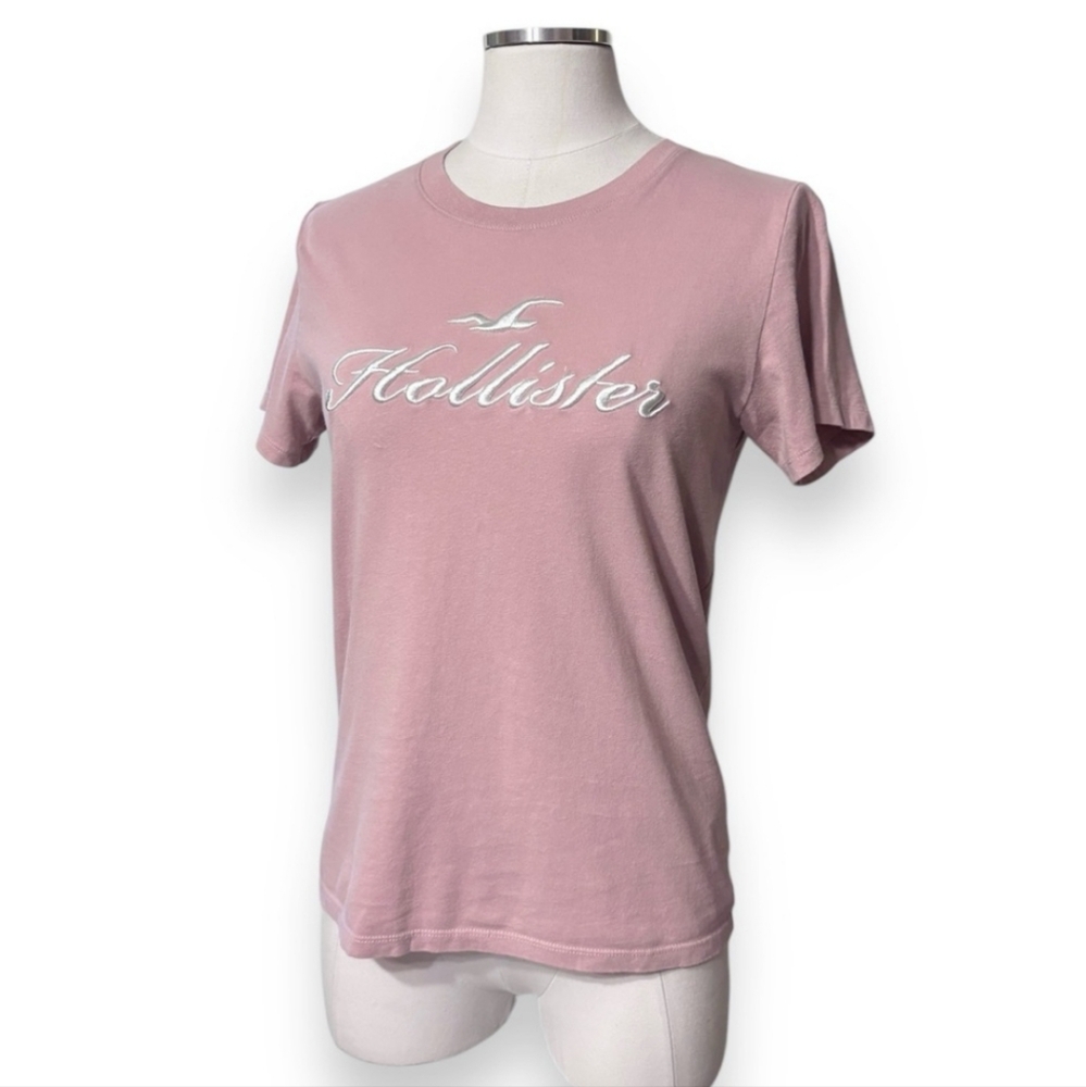 HOLLISTER Easy Cotton Logo Graphic Tee Pink with White Embroidery